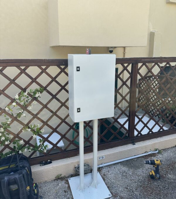 EVPOWER pillar με ερμάριο (1) pillar ev charger